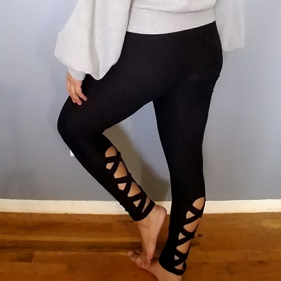 JENNY LACE UP BACK BLACK LEGGINGS - Picture 3 of 4